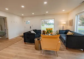 Beautiful Bungalow. Sleeps 6. - Image 4