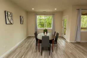 Beautiful 4 bedroom house with King beds, Forest V - Image 4