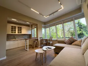 Park Apartment - Image 2