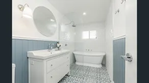 Hamptons House on Hunter with fire pit - Image 2