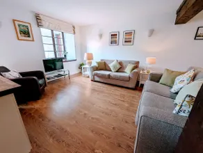 Cosy&Chic apartment by the Shore - Image 2