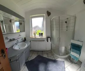 Koch's vacation home - Image 5
