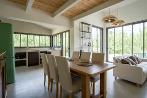 Quiet luxury villa, air-conditioned, heated pool - Image 3