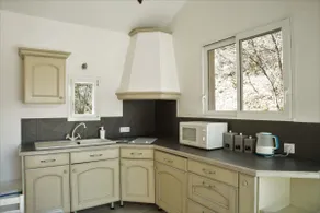 Small wooded attic - Image 5