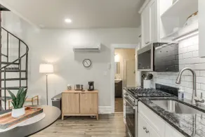 Cozy Nook on Prospect - Image 5