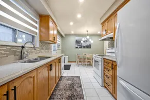 4 Bedroom Home With Fenced Yard in Mississauga - Image 5