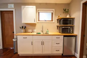 Cozy Private Suite w/AC Near Downtown Flagstaff - Image 3