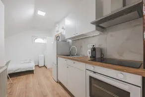Anděl 1BR w Kitchen, new bathroom, AC, 300 Mbps - Image 2