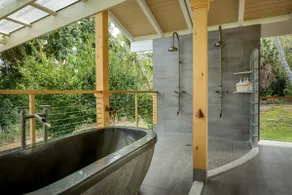 Mango House I Privacy, Chef Kitchen & Outdoor Bath - Image 4