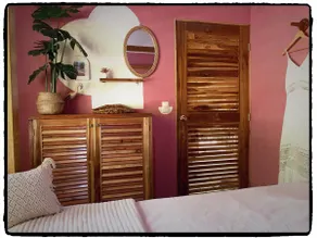The Little House - Image 4