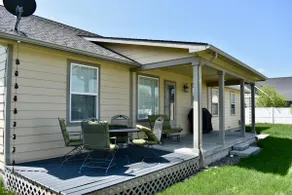 Sweet Retreat, Cozy! 3 Bdrm, 2 Bath Home - Image 5