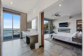 Anchor Cove Oceanfront, Hot Tub & Fireplace - Image 5
