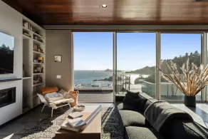 Anchor Cove Oceanfront, Hot Tub & Fireplace - Image 4