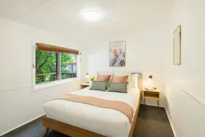 Berry St | 3pm check out | Charming Husky cottage - Image 3