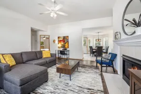 Comfortable 3BR Near Crystal Bridges & Downtown - Image 2