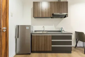 Modern and Minimalist Studio in Mactan w/ Parking - Image 2