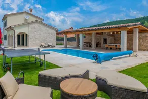 Villa Lavanda, a luxury Villa with Private Pool, 2km to Beach - Image 3