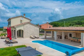 Villa Lavanda, a luxury Villa with Private Pool, 2km to Beach - Image 2
