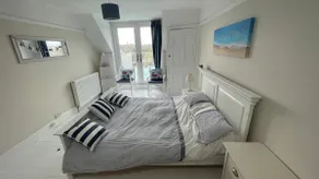 Ivy Cottage Seahouses Seaside Hot Tub Retreat - Image 4