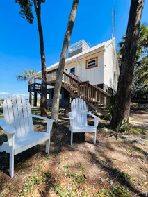 Stilt 2BR Canal Home | Waterfront Retreat - Image 5