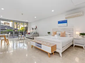 Coastal Poolside Studio – Santai - Image 2