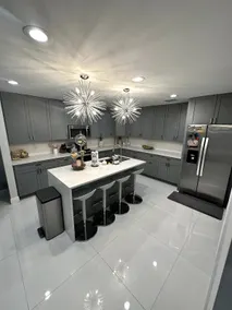 Ultimate Modern Vacation Home - Image 3