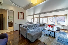 Grand Apt w/ air conditioning - Image 2