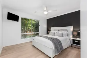 Haven in Grove- Family beach getaway! Cosy, modern - Image 4