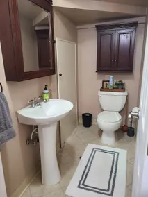 Boutique condo close to trails 1 bed 1.5 bath - Image 3