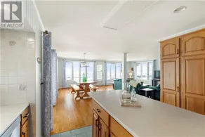 East Coastal- Waterfront Cottage - Image 2