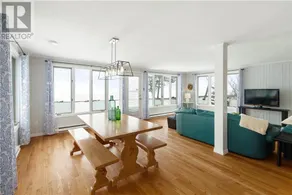 East Coastal- Waterfront Cottage - Image 3
