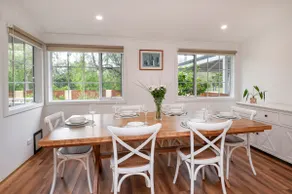 Summer Cottage - Image 4