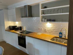 Stunning apartment by The Leas, West End - Image 4