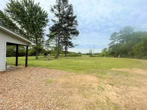 Cozy home right off the Pig Trail, in the Ozarks - Image 3