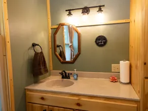 The 8th Ave Bungalow - Image 4