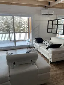 Chalet with private thermal area & massage therapy - Image 5