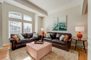 Cozy Beaverton 3 bed, walk to dining and shops - Image 4