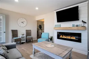 Sleeps 13, 2 Living Rooms, 1.5 Miles to Lake MI! - Image 2