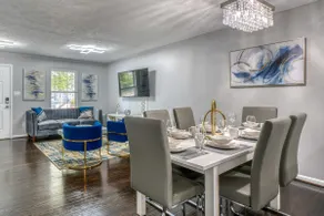 *LUX 4BR 2.5BA* w/ Double Master - Image 3