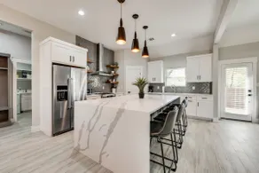 Entire home in Fort Worth, Texas - Image 3