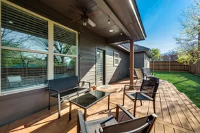 Entire home in Fort Worth, Texas - Image 4