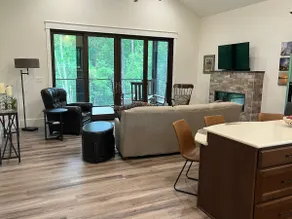The Cottage @ Treehouse - Image 3