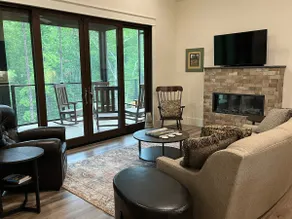 The Cottage @ Treehouse - Image 2