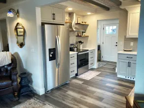 Beautifully Restored! Historical Charm, 3 Bed 2 Ba - Image 3