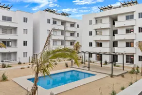 Convenient 1BR – Pool + Walk to the Beach! - Image 3