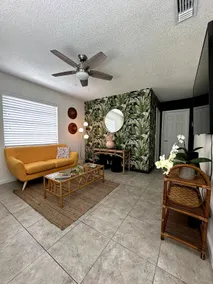 Miami's Cozy Tropical Getaway - Image 4