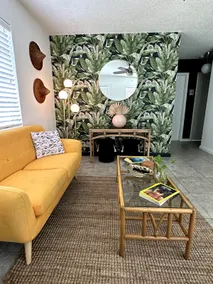 Miami's Cozy Tropical Getaway - Image 2