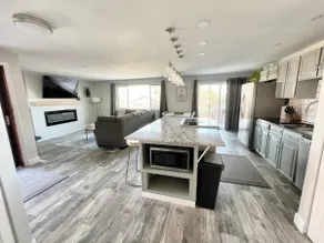 Modern Home Close to Adventure - Image 3