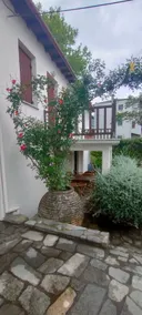 Vintage House by the Sea - Image 2