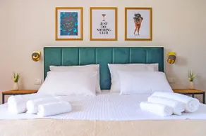 Brand new/luxury/free parking - Image 2